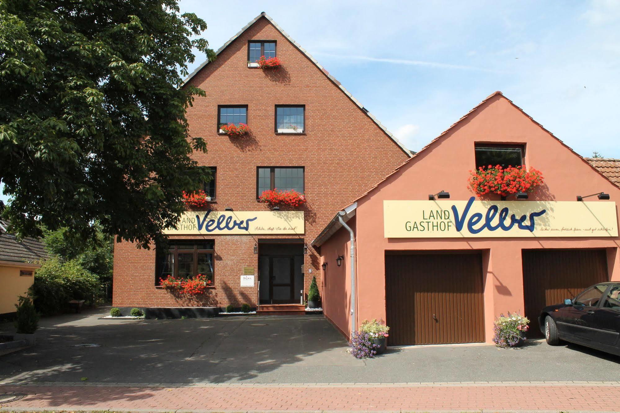 Smart Hostel By Landgasthof Velber 24H7D Seelze ภายนอก รูปภาพ