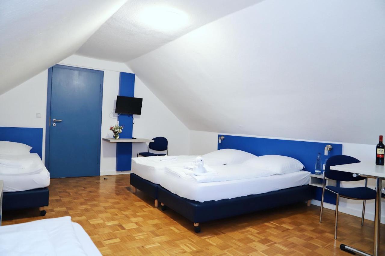 Smart Hostel By Landgasthof Velber 24H7D Seelze ภายนอก รูปภาพ
